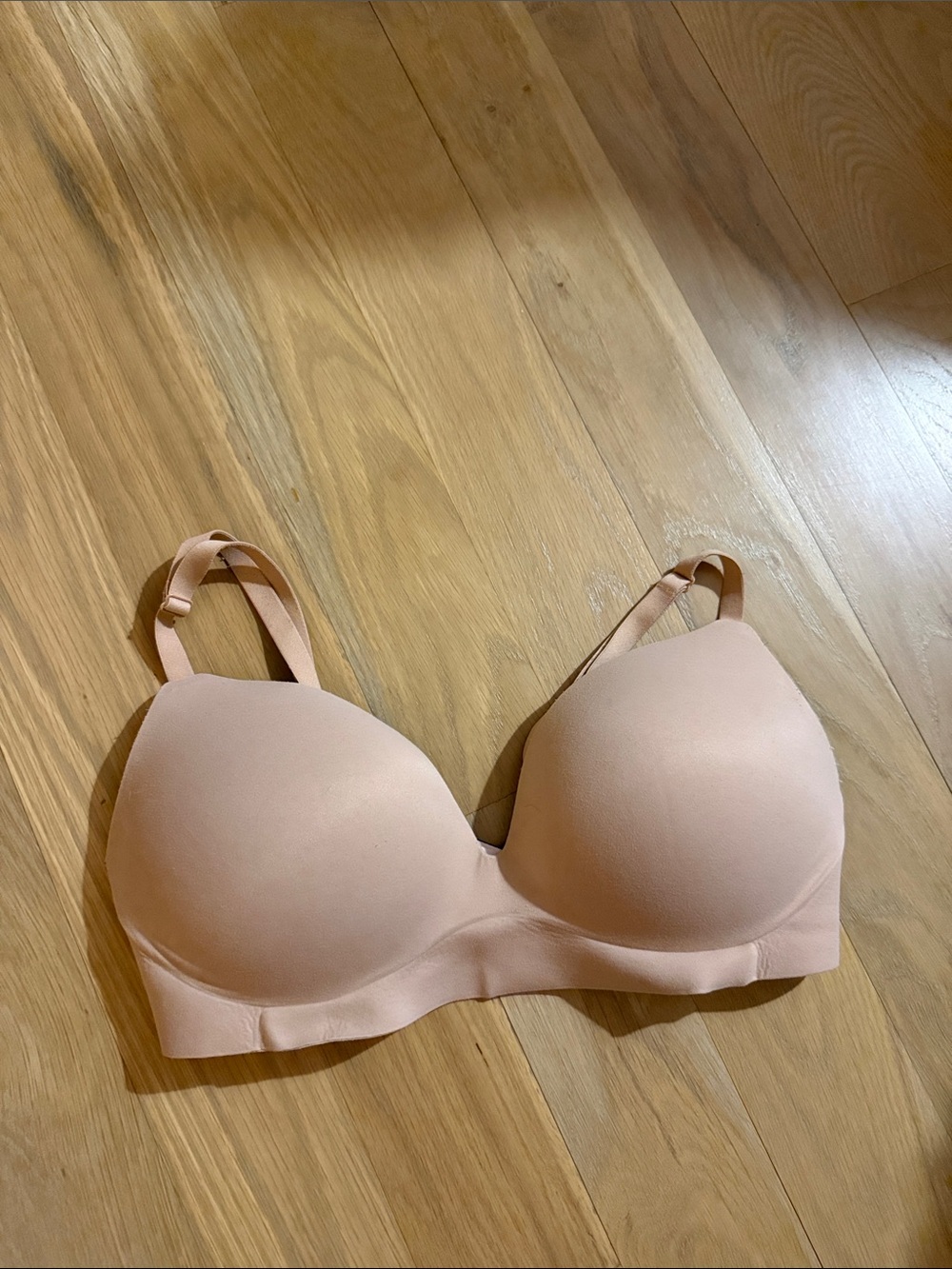 Victoria's Secret Blush Nude Smooth Padded Bra